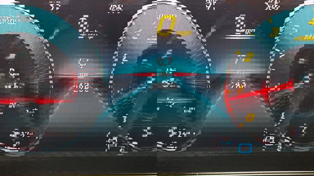 Used 2021 Mercedes-Benz CLA 250 image 15