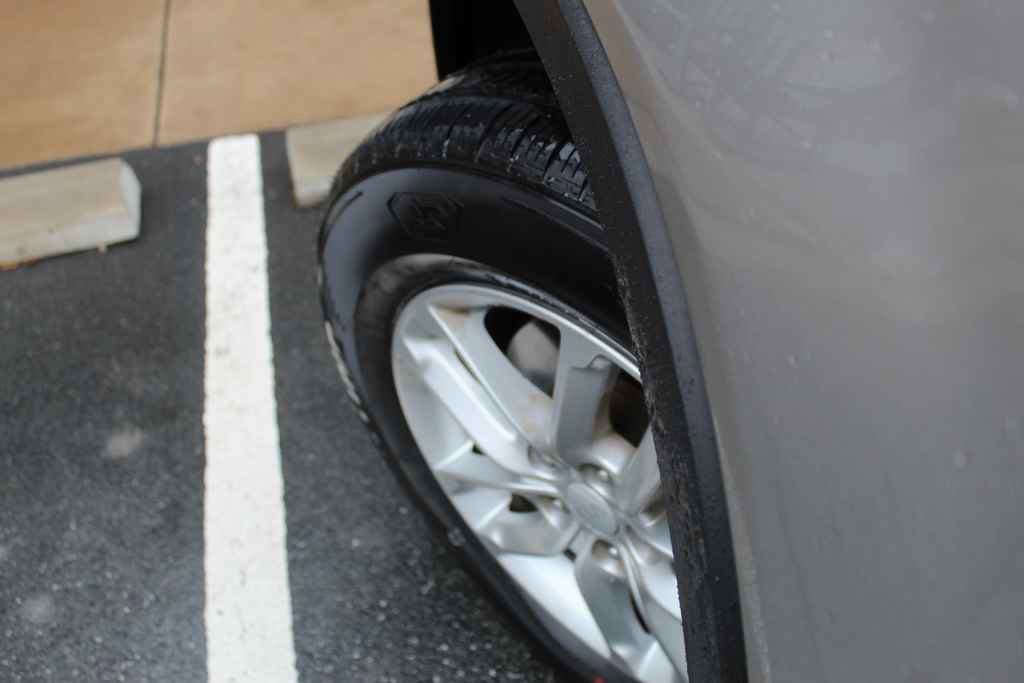 Used 2015 Kia Sorento LX image 31