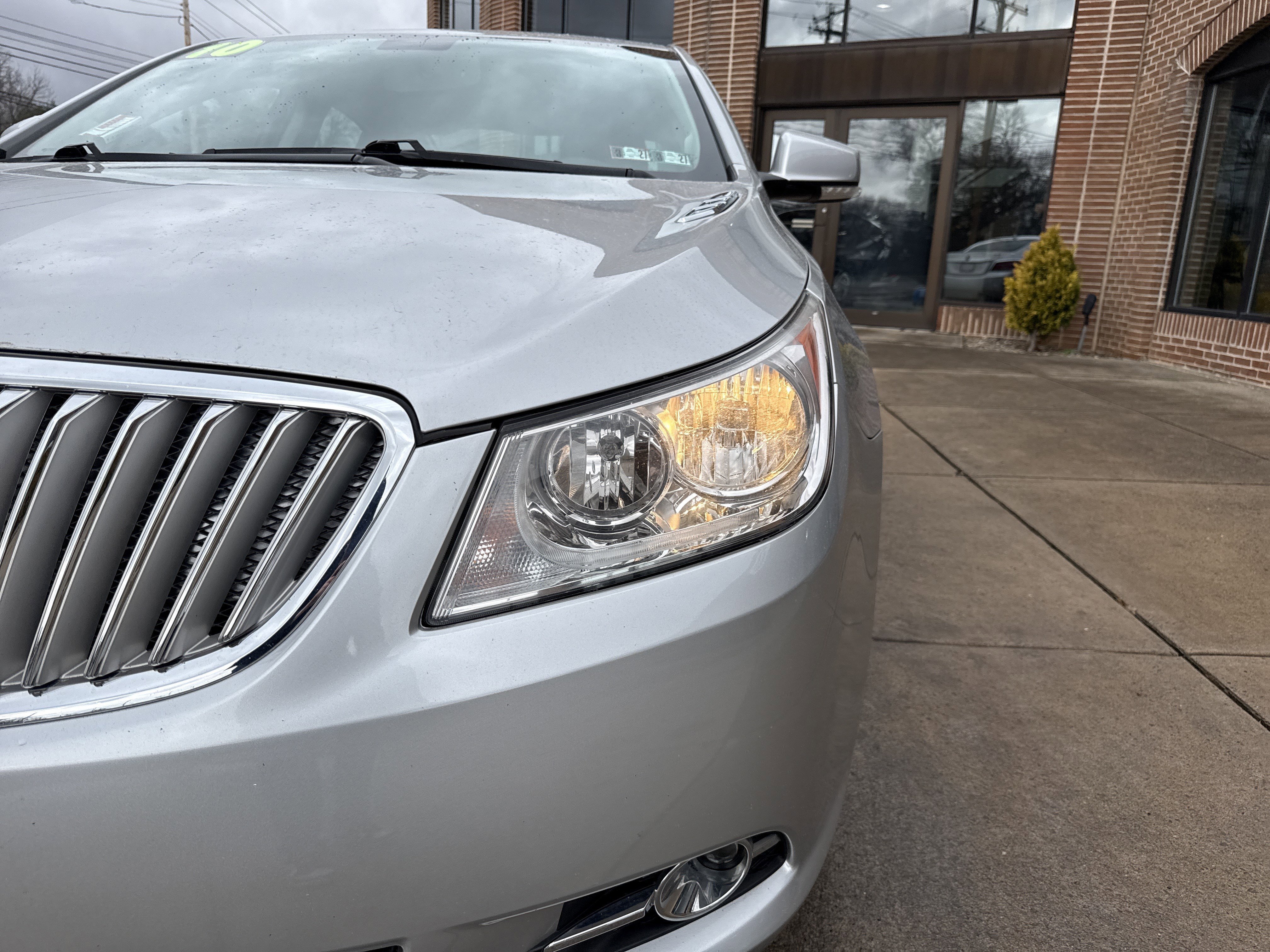 Used 2010 Buick LaCrosse CXL image 10