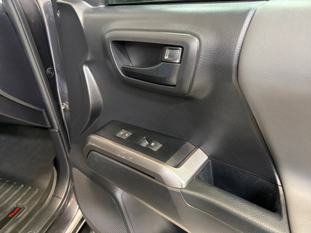 Used 2022 Toyota Tacoma SR5 w/ Technology Package image 60
