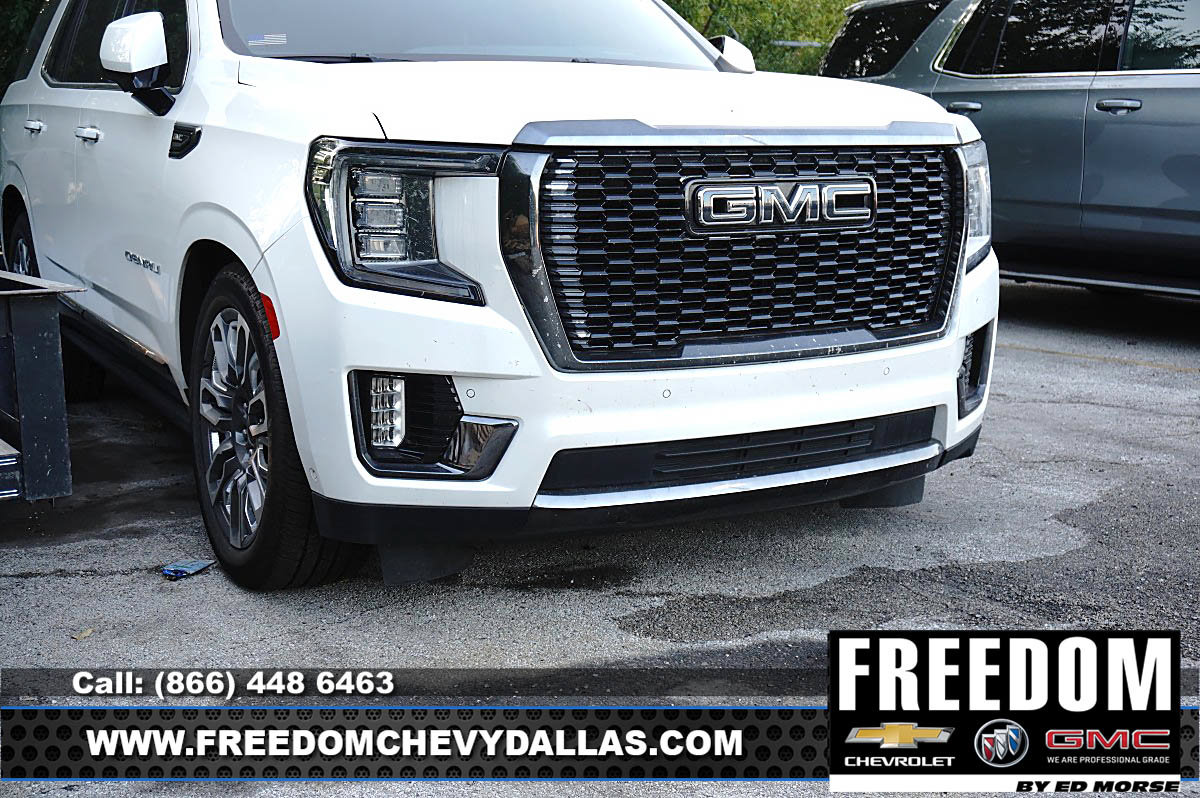 Used 2023 GMC Yukon Denali Ultimate AWD/4WD image 5