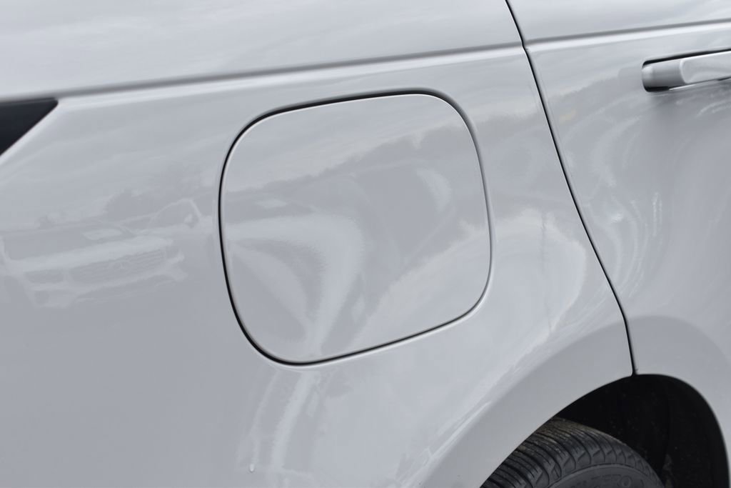 Used 2024 Land Rover Range Rover Sport SE AWD/4WD image 19