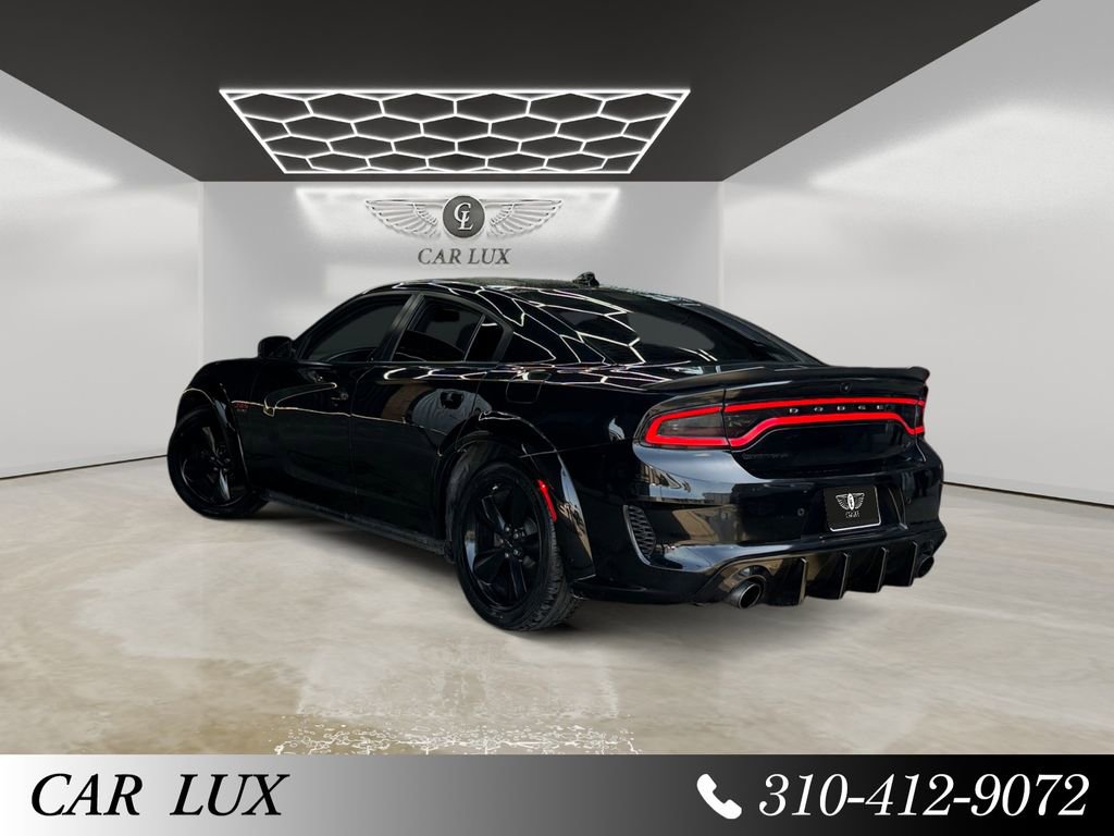 Used 2019 Dodge Charger R/T w/ Blacktop Package RWD image 3
