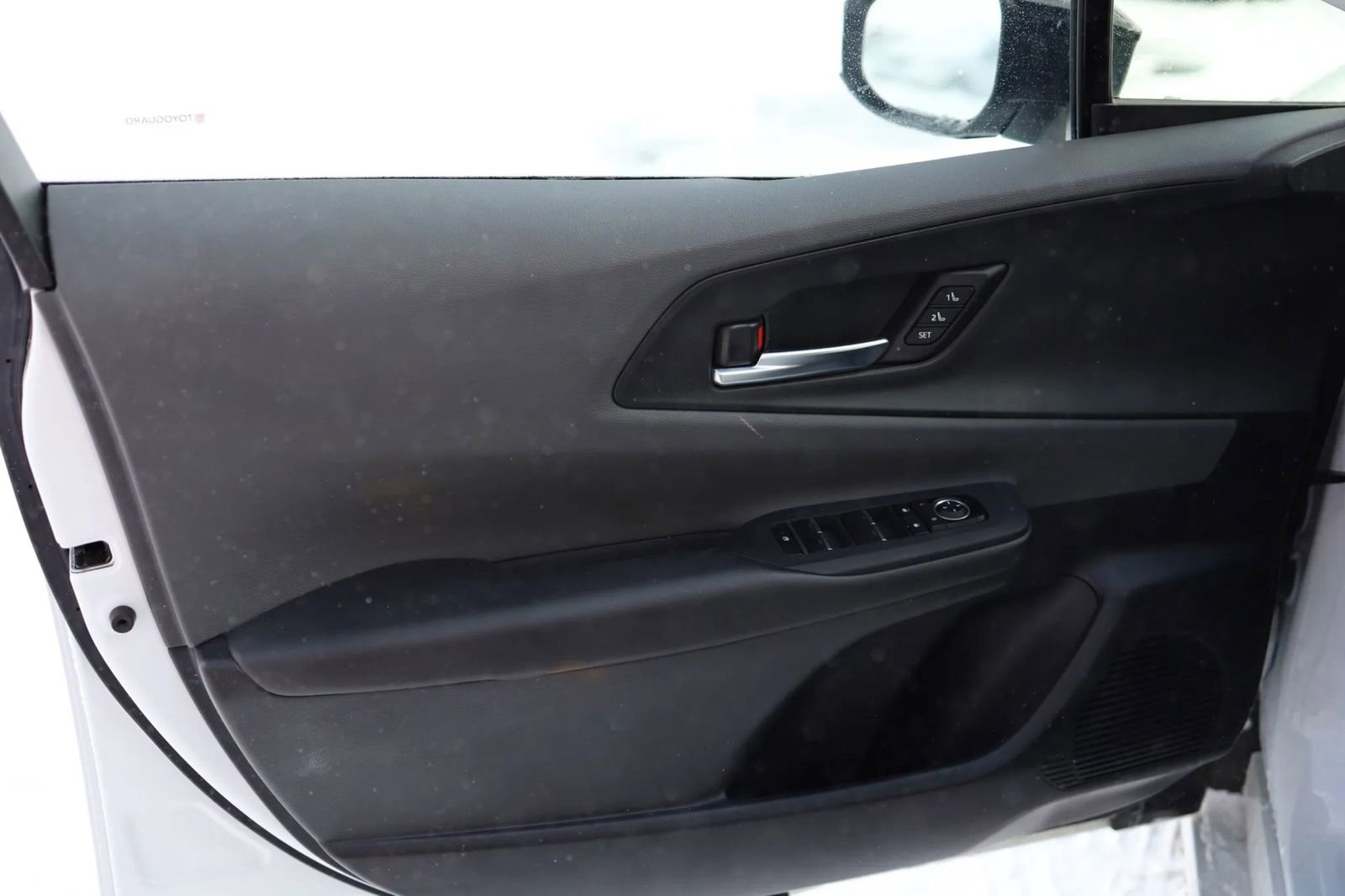 Used 2024 Toyota Prius Limited image 9