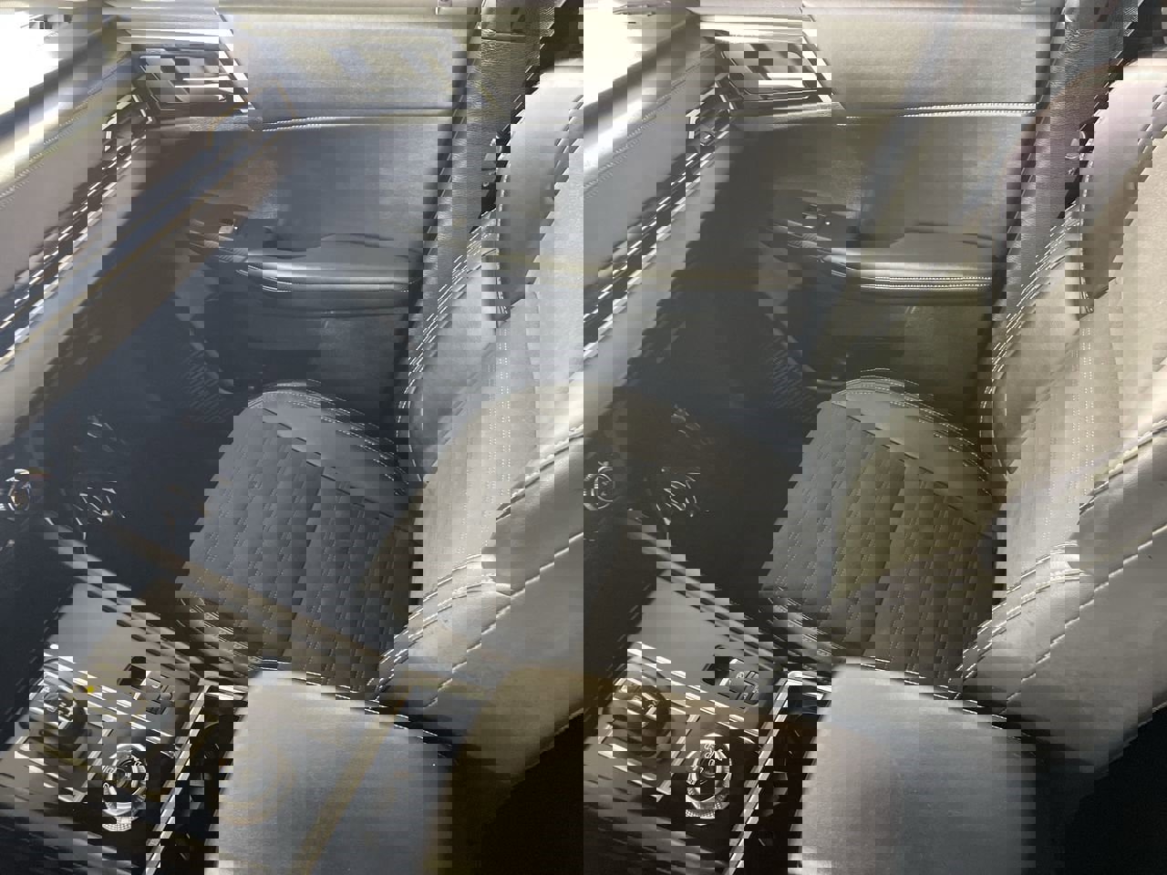 Used 2024 Mitsubishi Outlander SE image 23