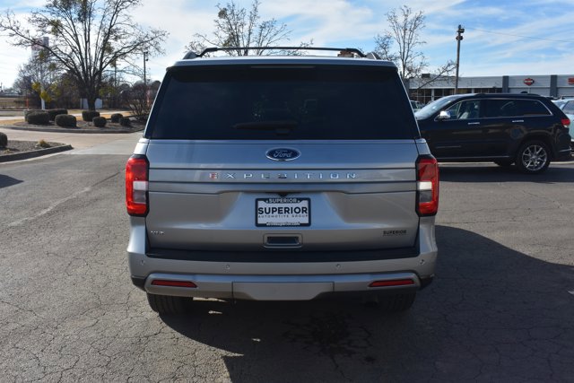 Used 2023 Ford Expedition XLT image 6