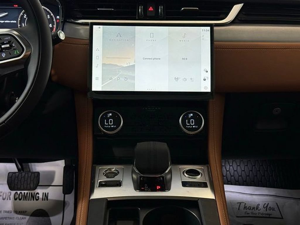 New 2026 Jaguar F-PACE R-Dynamic S AWD/4WD image 22