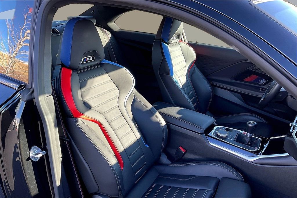 Used 2024 BMW M2 w/ Lighting Package image 29
