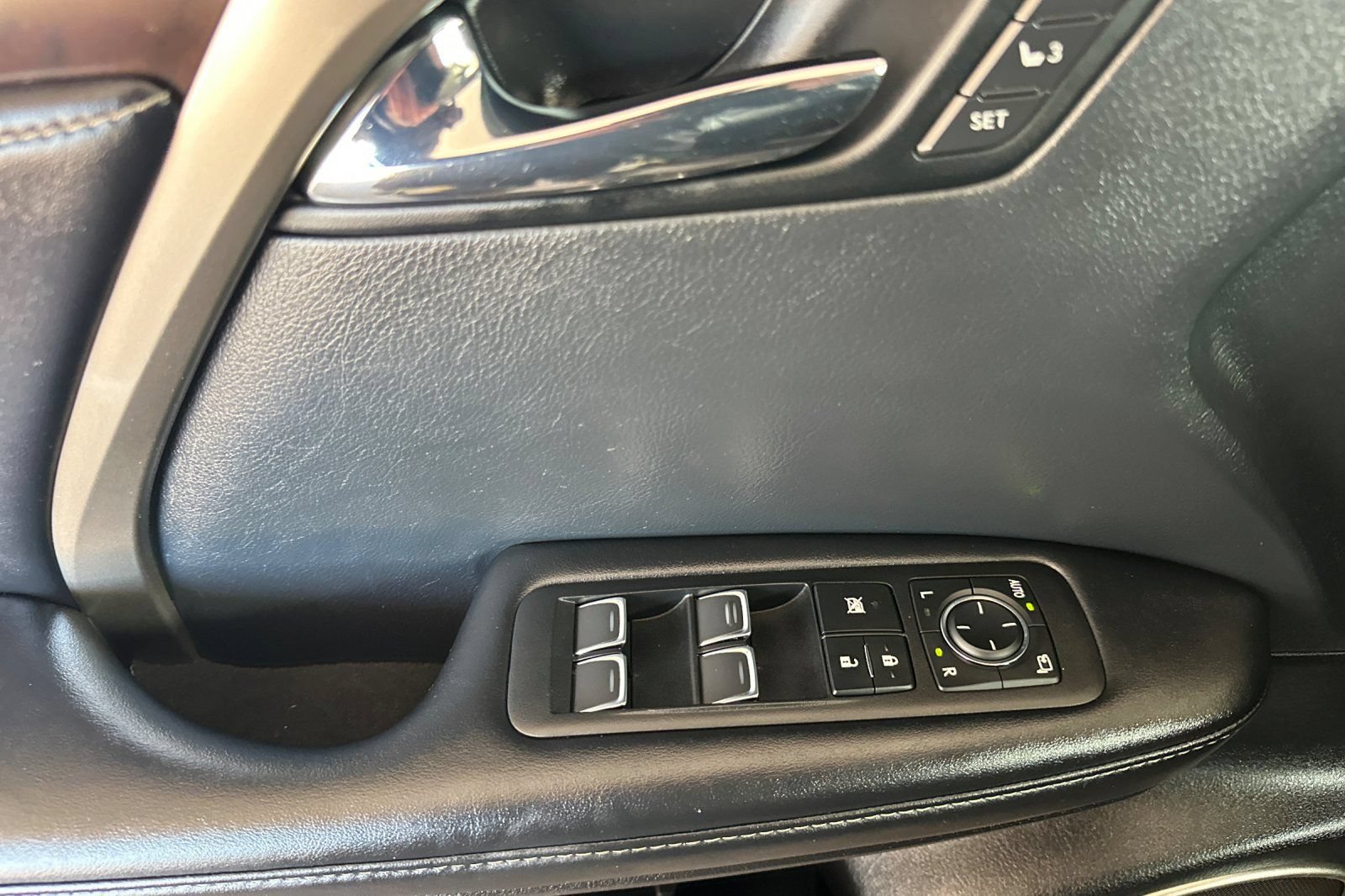 Used 2021 Lexus RX 450h AWD w/ Premium Package image 8