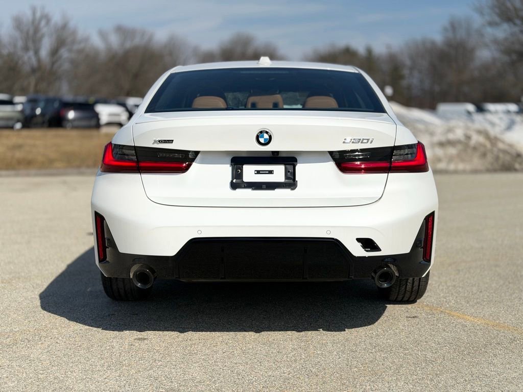 New 2026 BMW 330i xDrive 330i xDrive w/ M Sport Package image 5