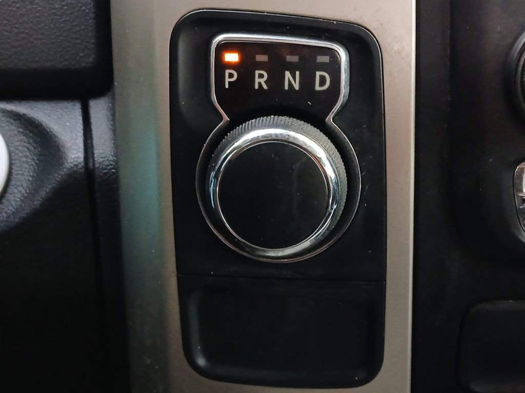 Used 2015 RAM 1500 Lone Star RWD image 10