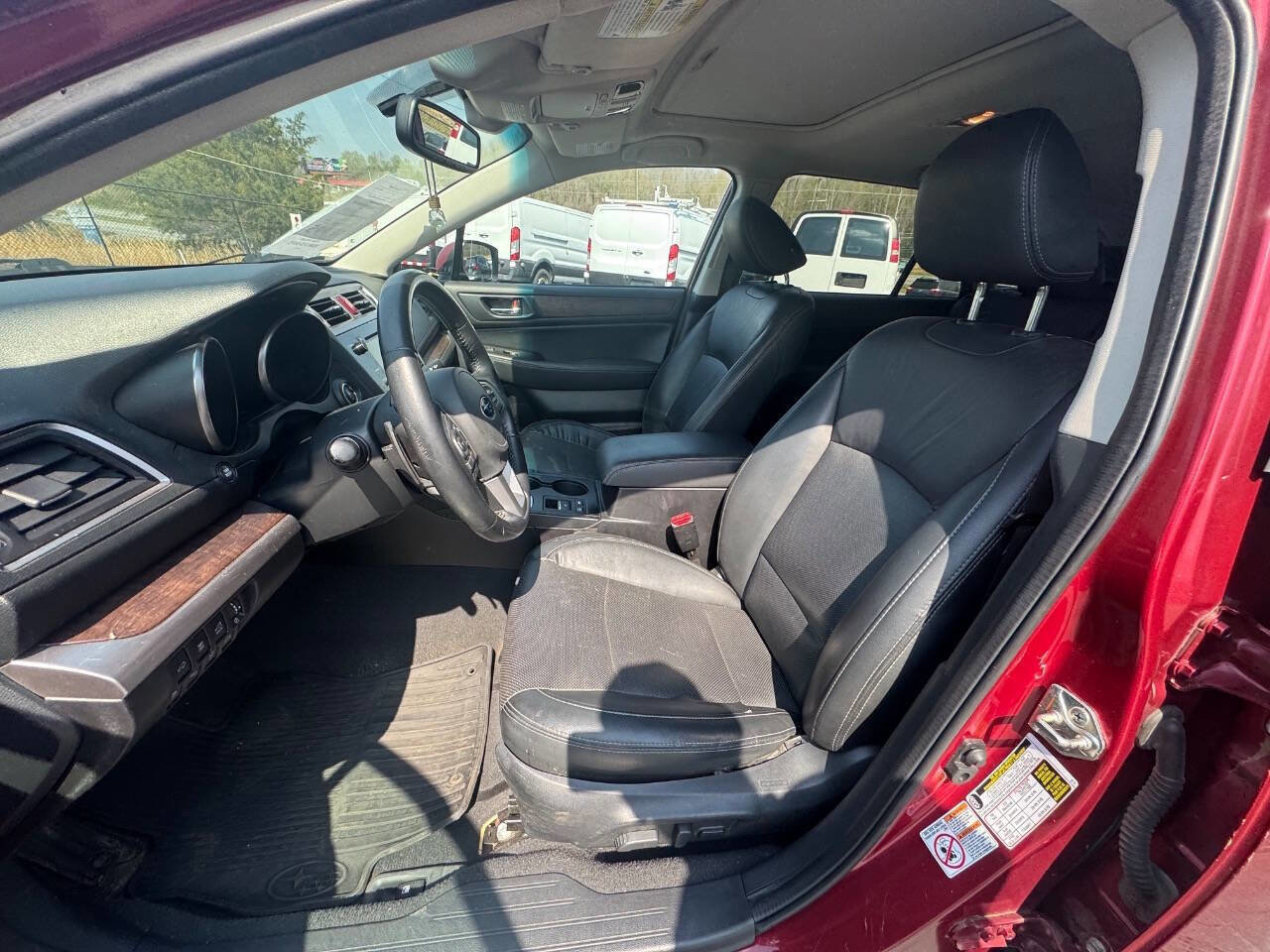 Used 2015 Subaru Outback 3.6R Limited image 11