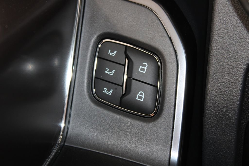 New 2026 Ford F250 Platinum image 45