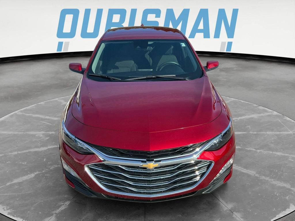 Used 2024 Chevrolet Malibu LT image 2