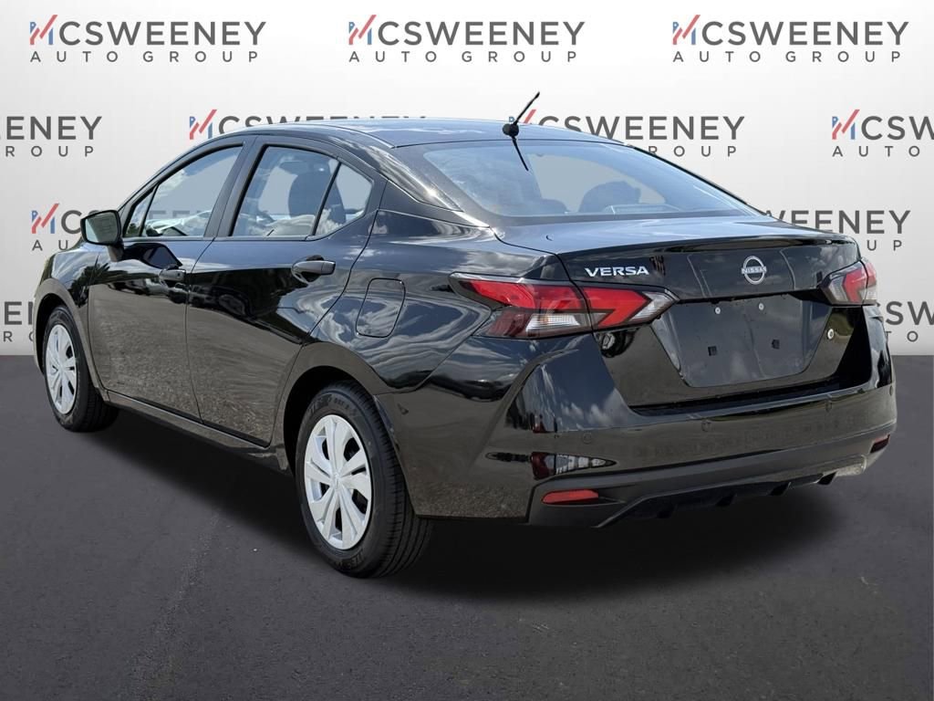 Used 2025 Nissan Versa S image 3