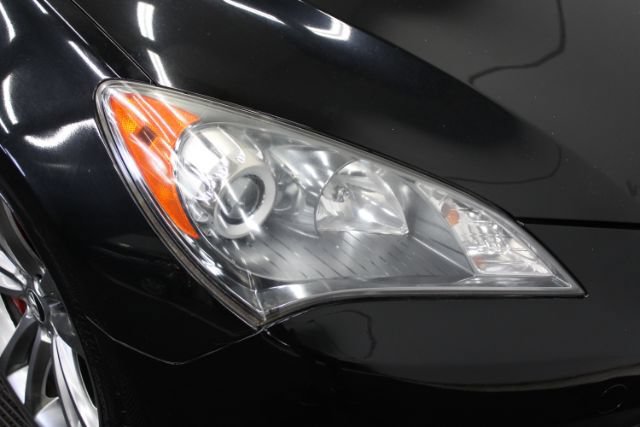 Used 2011 Hyundai Genesis 3.8 RWD image 24