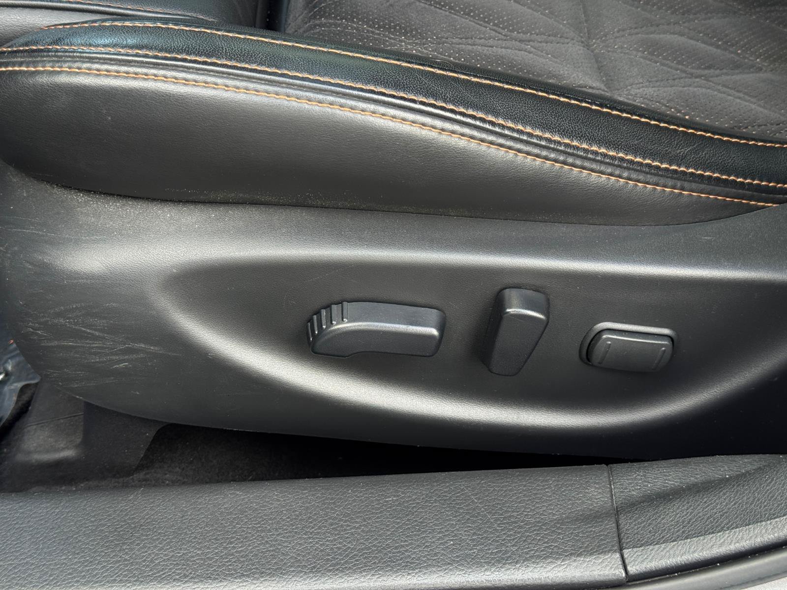 Used 2021 Nissan Maxima SR w/ Sport Mat Group FWD image 13