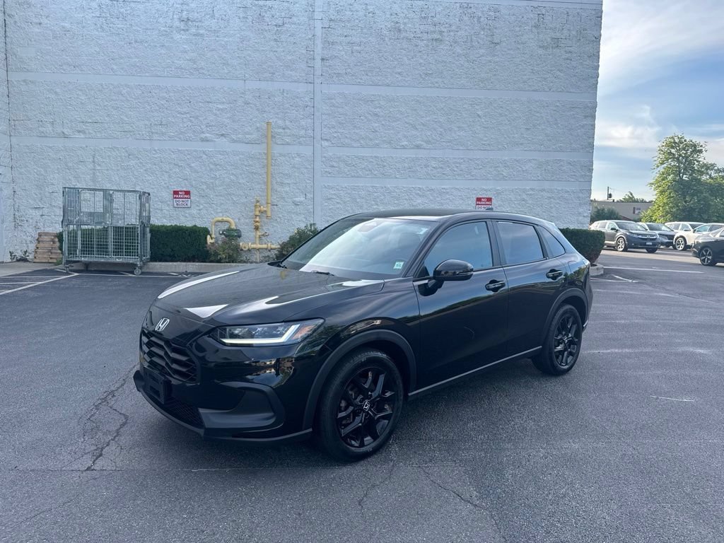 Certified 2025 Honda HR-V Sport image 9
