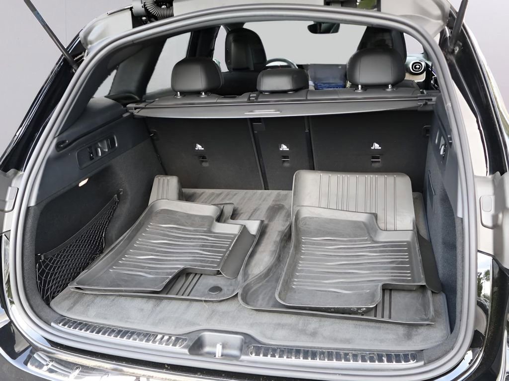 Certified 2025 Mercedes-Benz GLC 300 4MATIC image 17