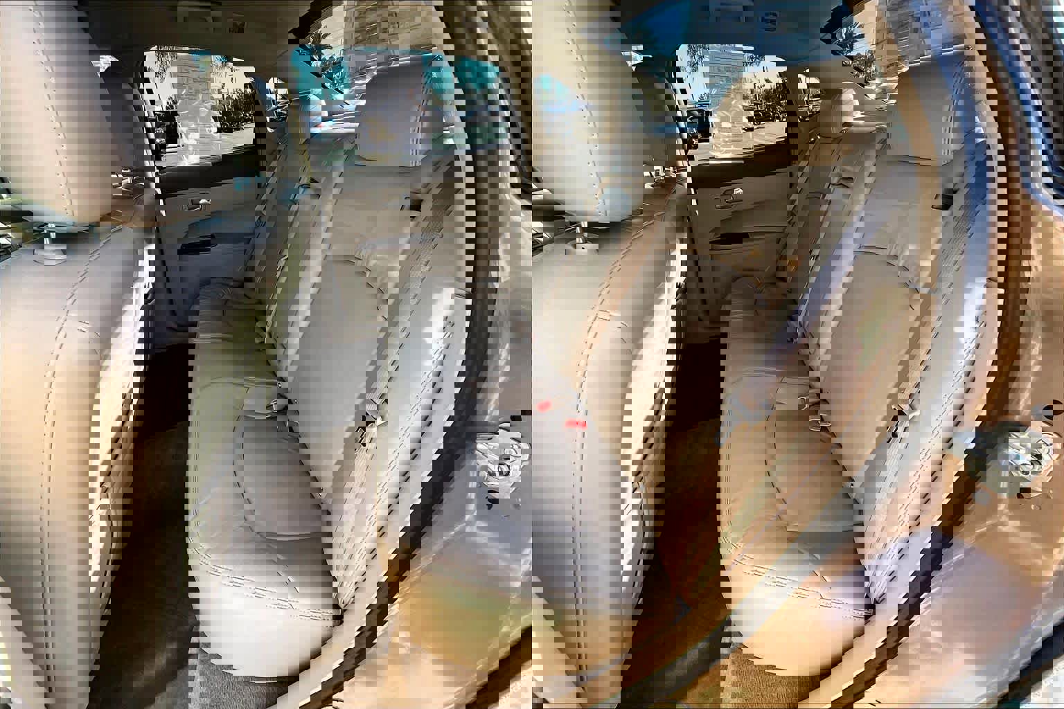 Used 2006 Buick LaCrosse CXL w/ Driver Confidence Package image 18