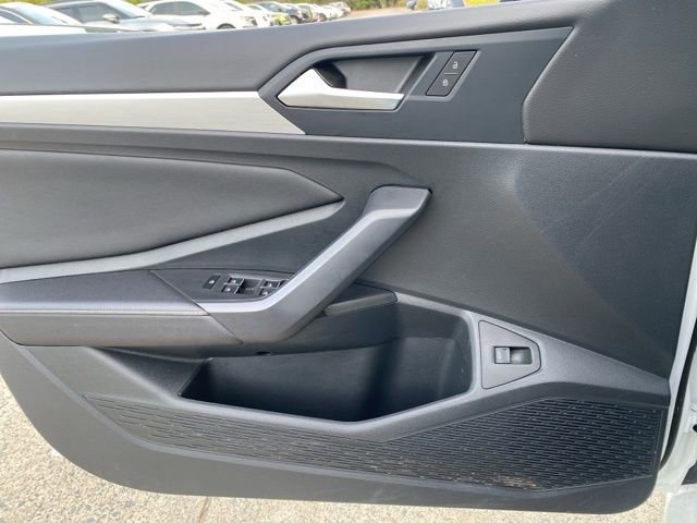 Used 2025 Volkswagen Jetta Sport image 17