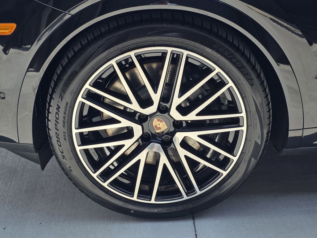 New 2026 Porsche Cayenne E-Hybrid AWD/4WD image 27