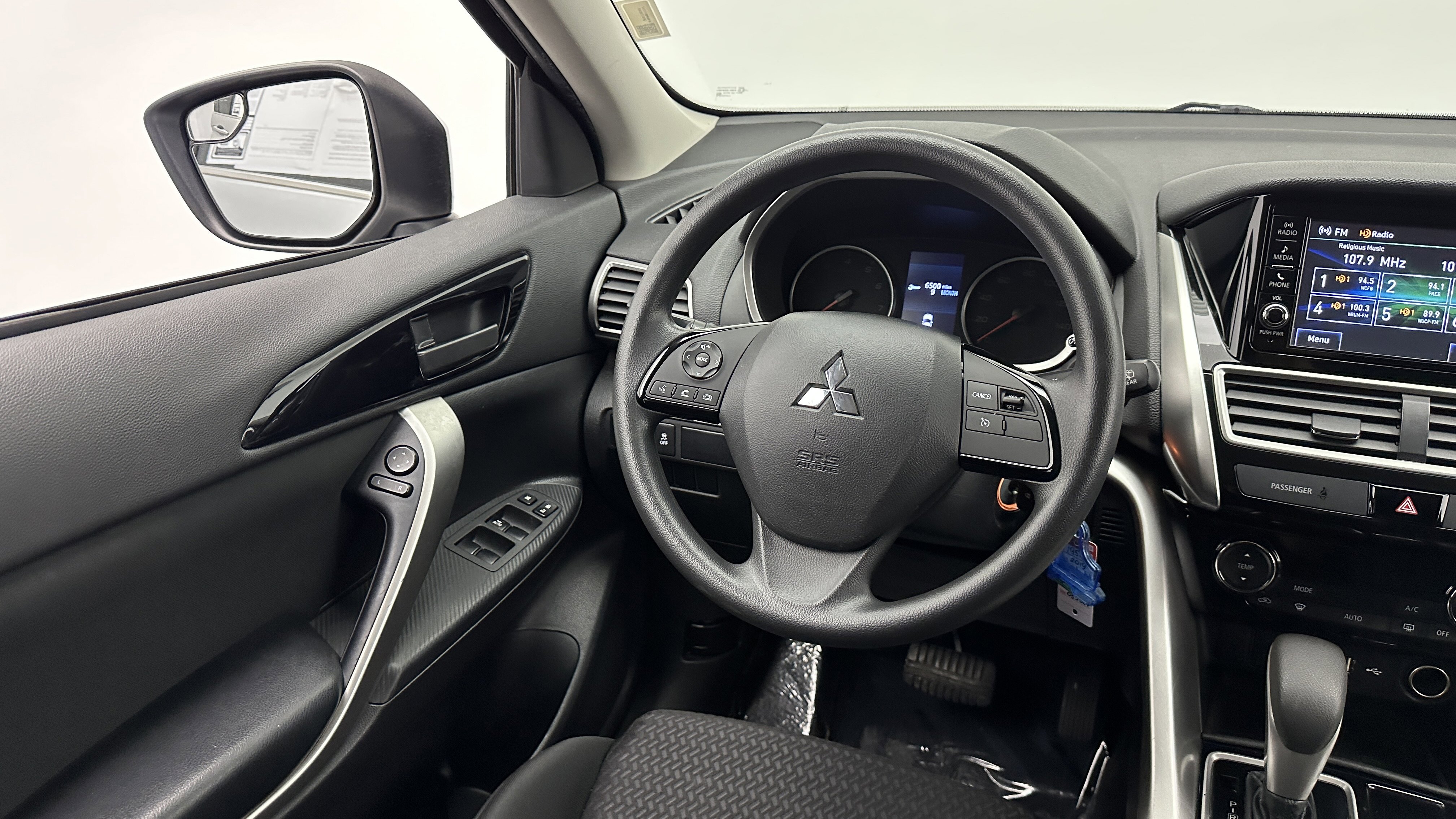 Used 2019 Mitsubishi Eclipse Cross ES AWD/4WD image 17