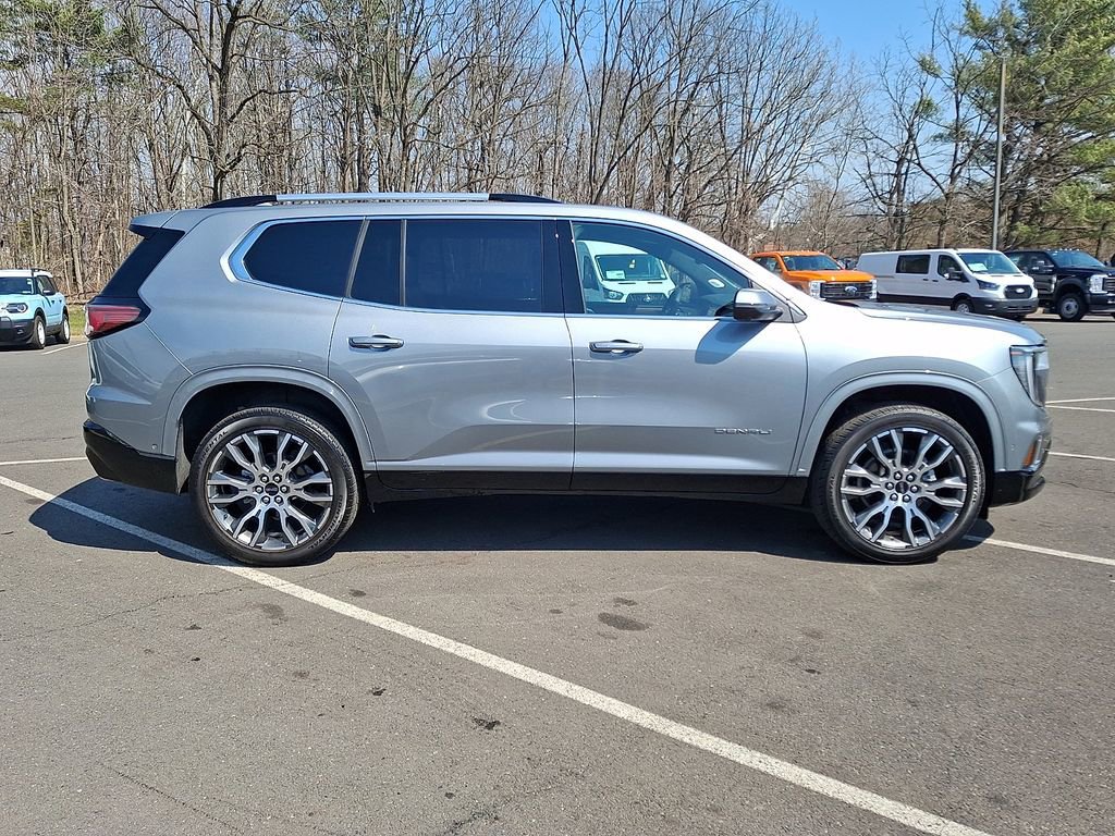 Used 2026 GMC Acadia Denali Ultimate w/ LPO, Floor Liner Package image 10