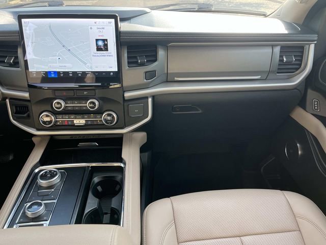 Used 2022 Ford Expedition XLT image 13