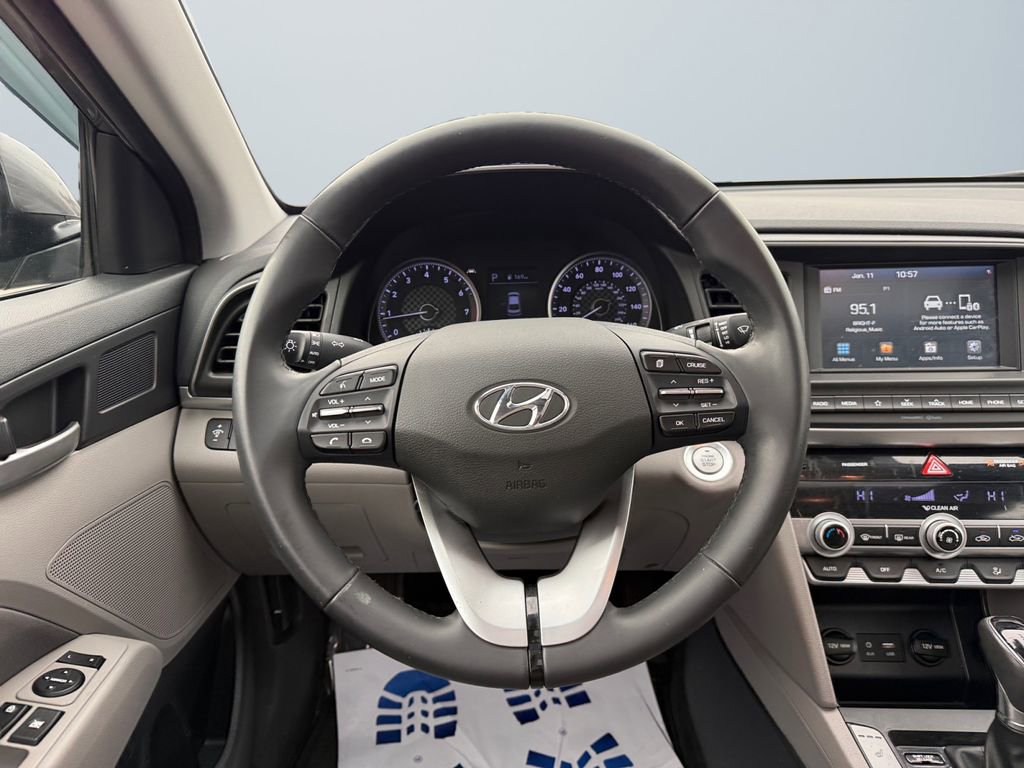 Used 2020 Hyundai Elantra Value Edition w/ Winter Weather Package image 12