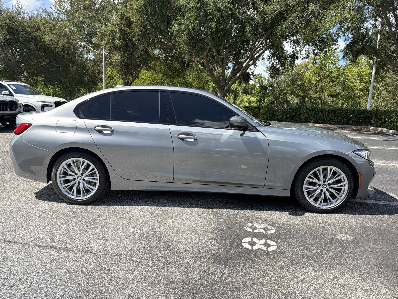 Certified 2023 BMW 330i Sedan RWD image 3
