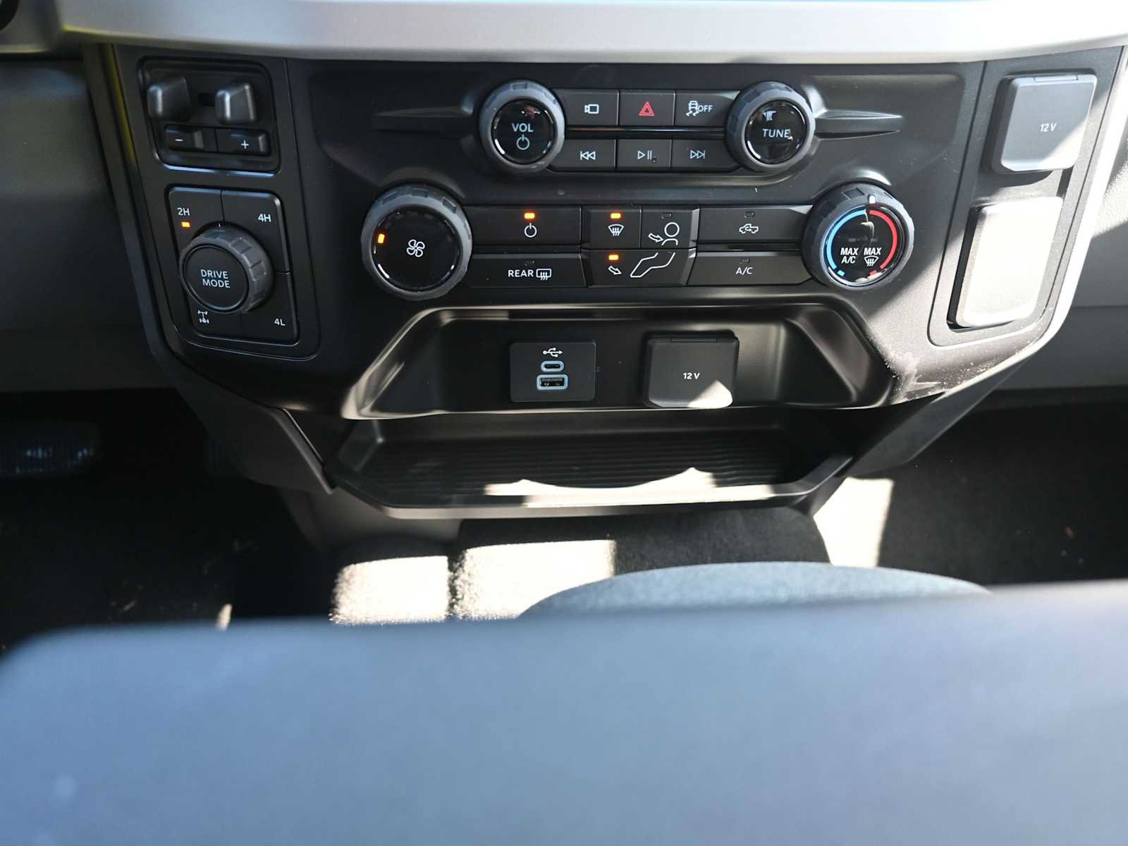 New 2026 Ford F350 XLT w/ 360-Degree Camera Package image 20