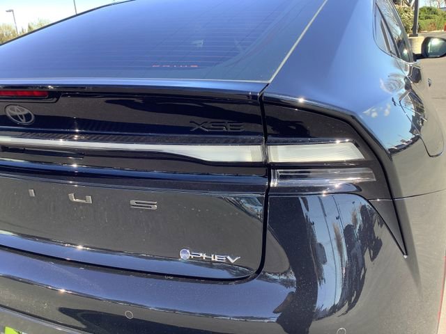 Used 2025 Toyota Prius XSE image 38