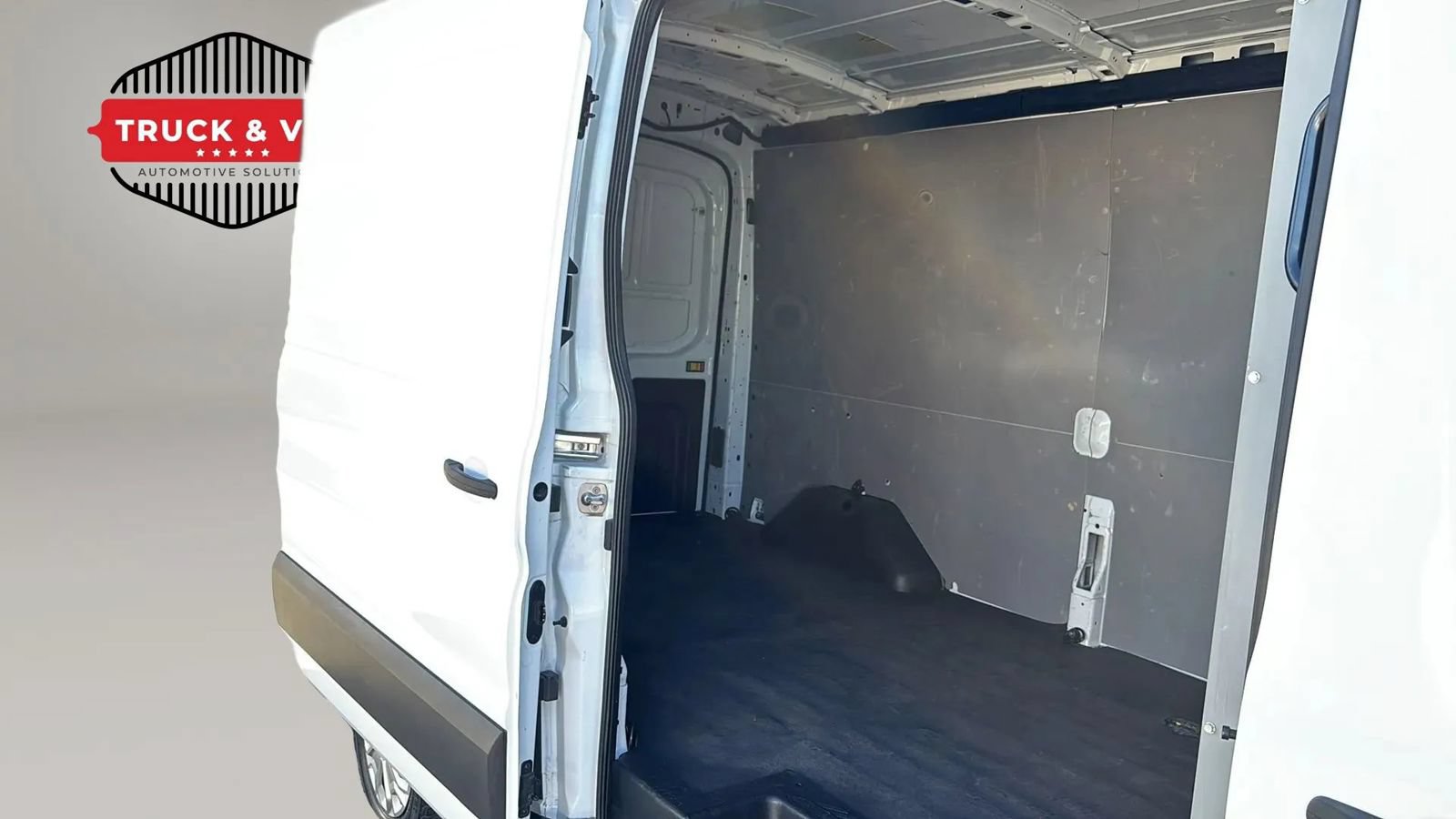 Used 2020 Ford Transit 250 Medium Roof RWD image 42