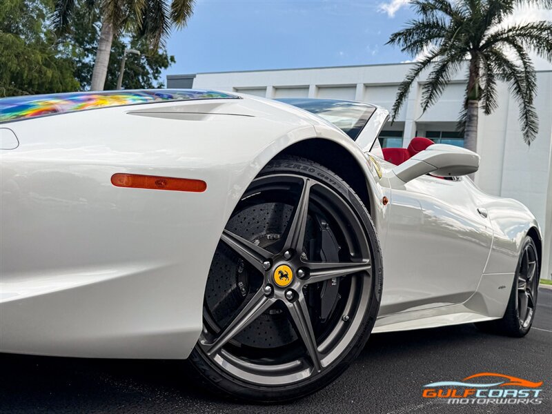 Used 2014 Ferrari 458 Spider RWD image 11