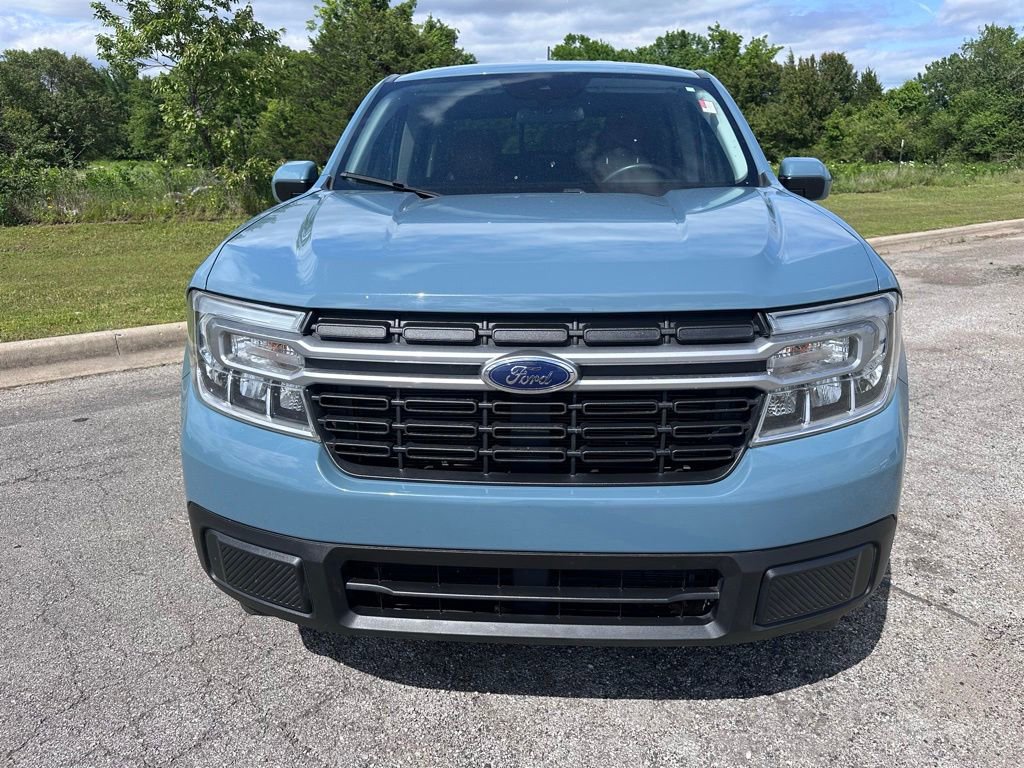 Used 2023 Ford Maverick Lariat FWD image 2