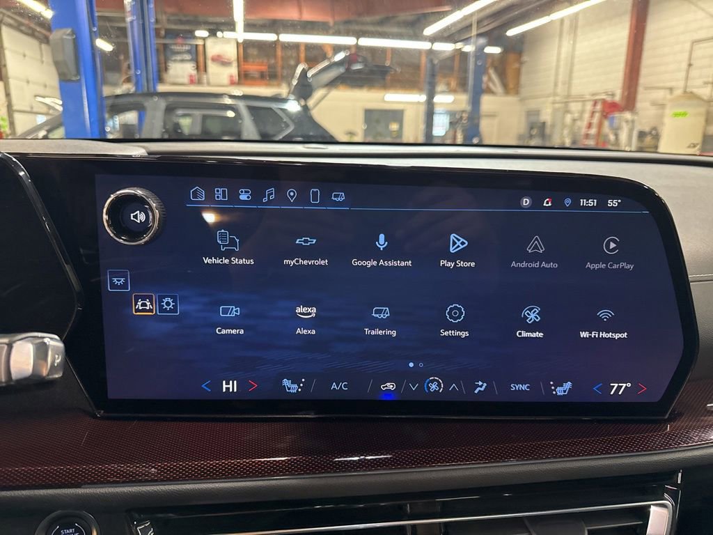 Used 2025 Chevrolet Traverse Z71 w/ Driver Confidence Package image 20