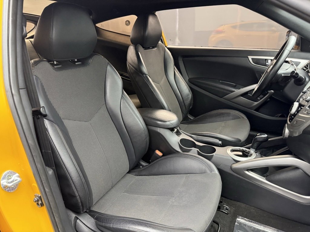Used 2016 Hyundai Veloster w/ Option Group 03 image 46