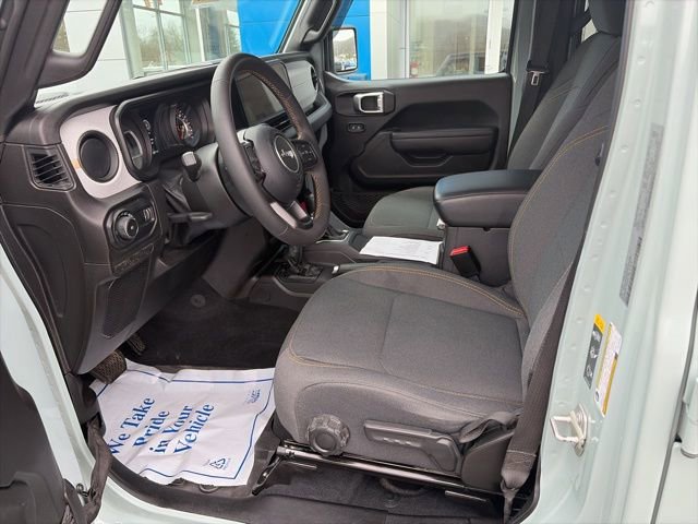 Used 2024 Jeep Wrangler Sport S image 10