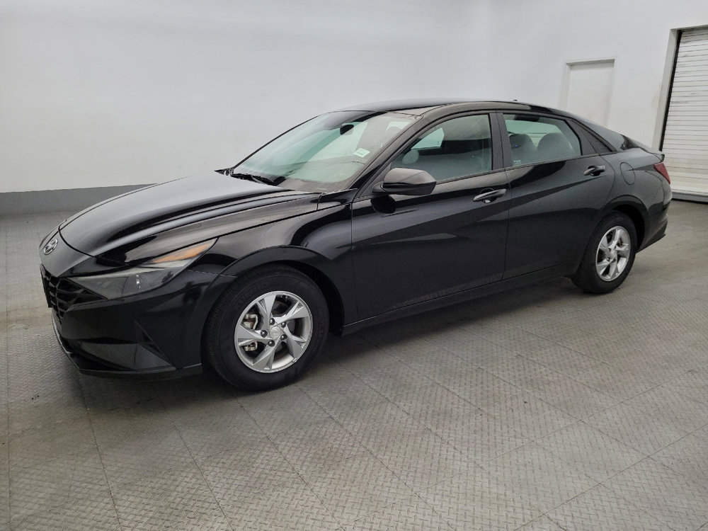 Used 2022 Hyundai Elantra SE w/ Preferred Accessory Package image 2