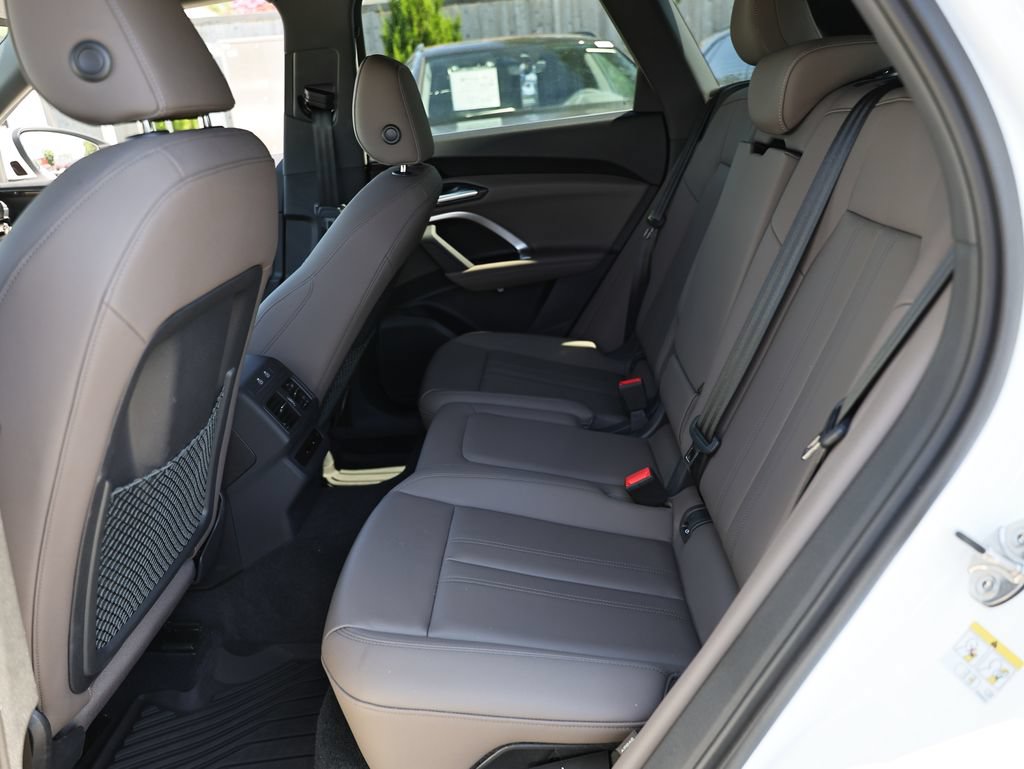 Certified 2025 Audi Q5 Premium w/ Convenience Package AWD/4WD image 24