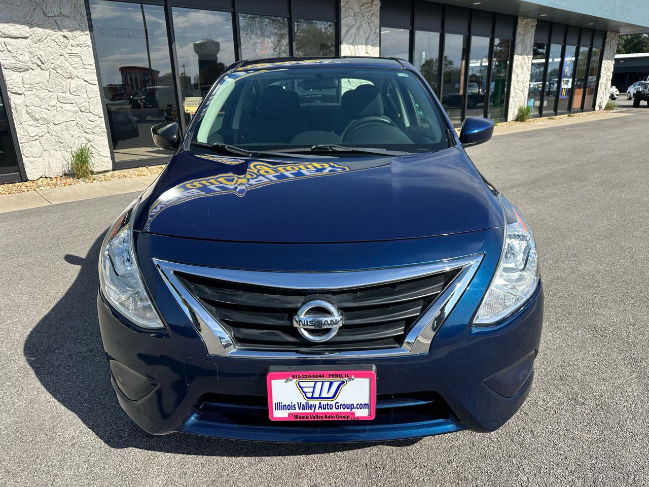 Used 2019 Nissan Versa SV FWD image 10