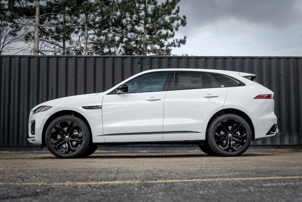 New 2026 Jaguar F-PACE R-Dynamic S image 3