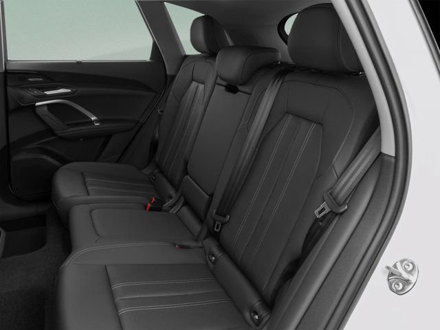 Used 2025 Audi Q5 Premium Plus AWD/4WD image 17