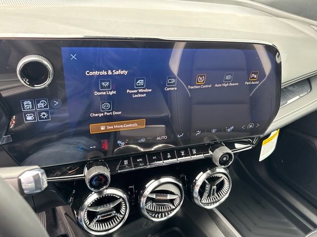 New 2025 Chevrolet Blazer EV LT image 18