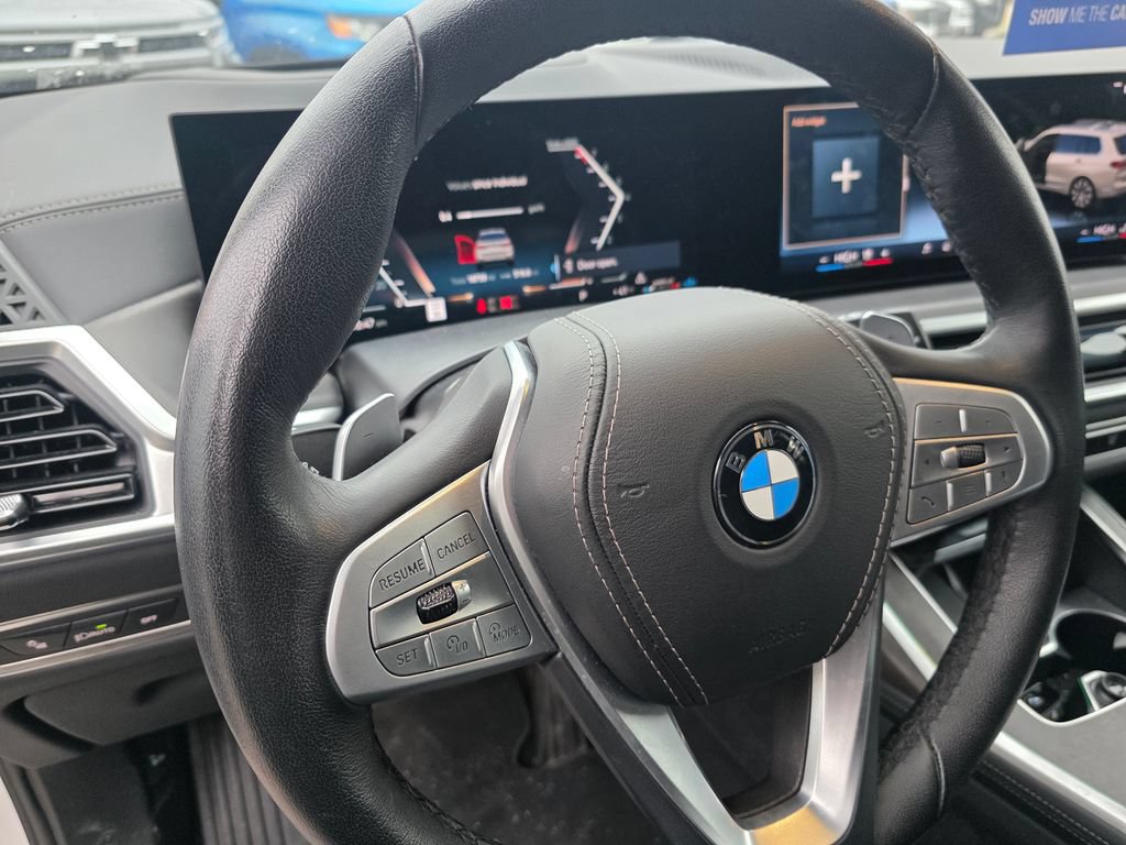 Used 2025 BMW X7 xDrive40i AWD/4WD image 24