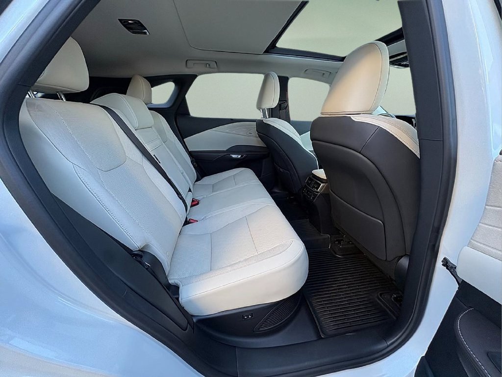 Used 2025 Lexus RX 450h AWD w/ Convenience Package image 19