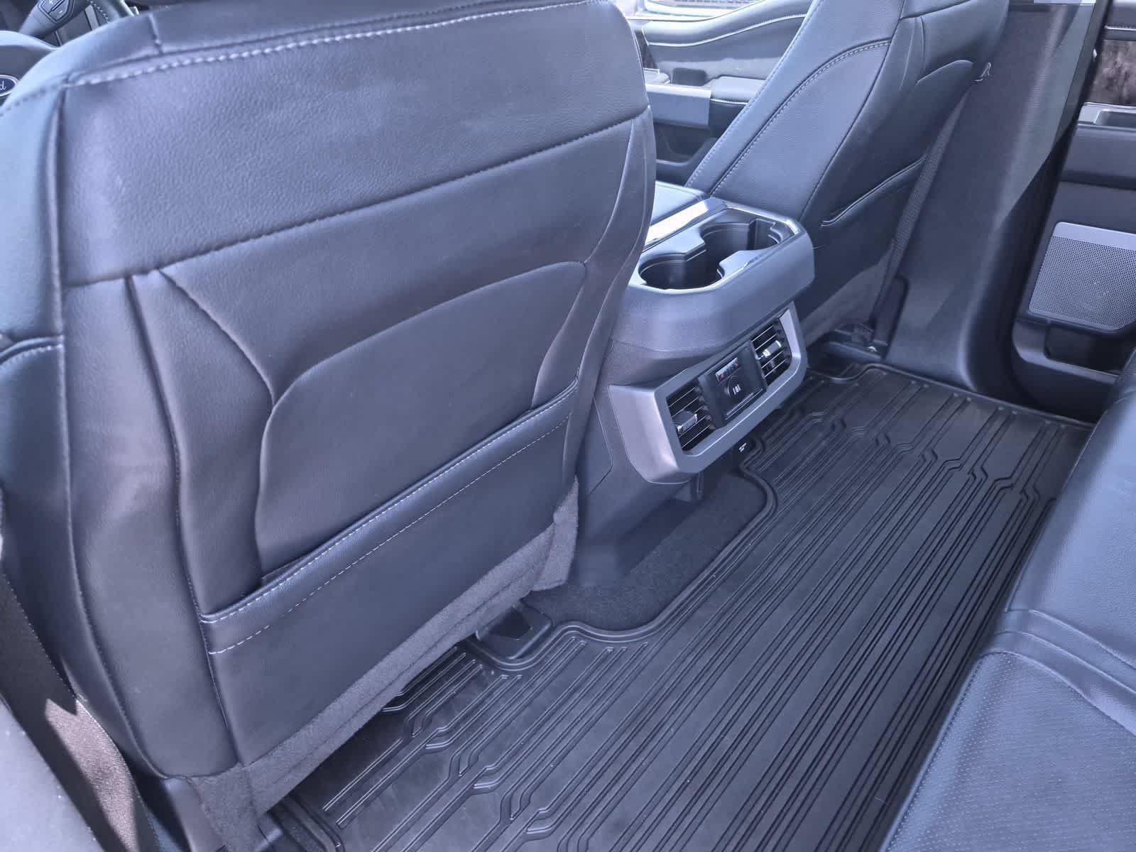 Used 2023 Ford F350 Lariat w/ Lariat Ultimate Package AWD/4WD image 18