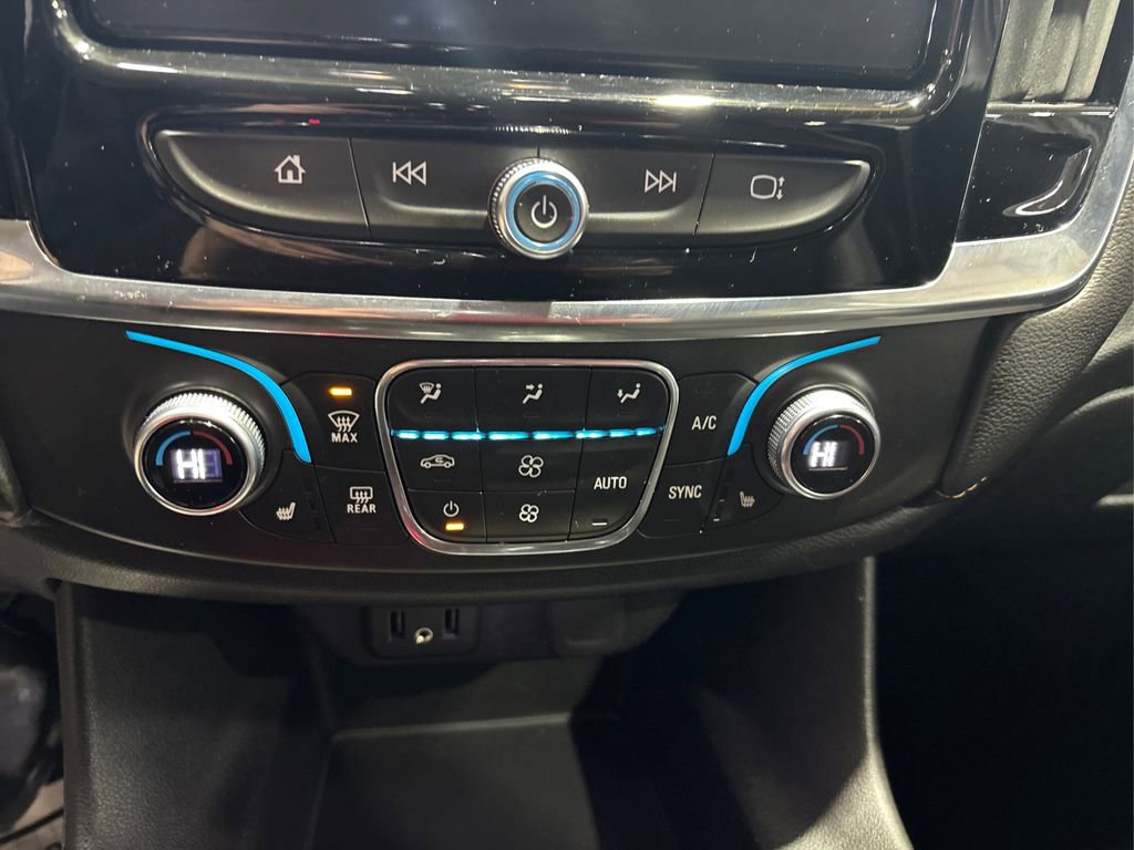 Used 2018 Chevrolet Traverse LT image 30