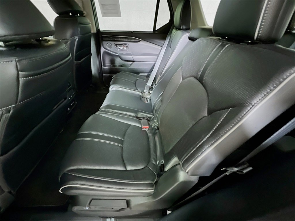 Used 2024 Honda Pilot Elite image 23